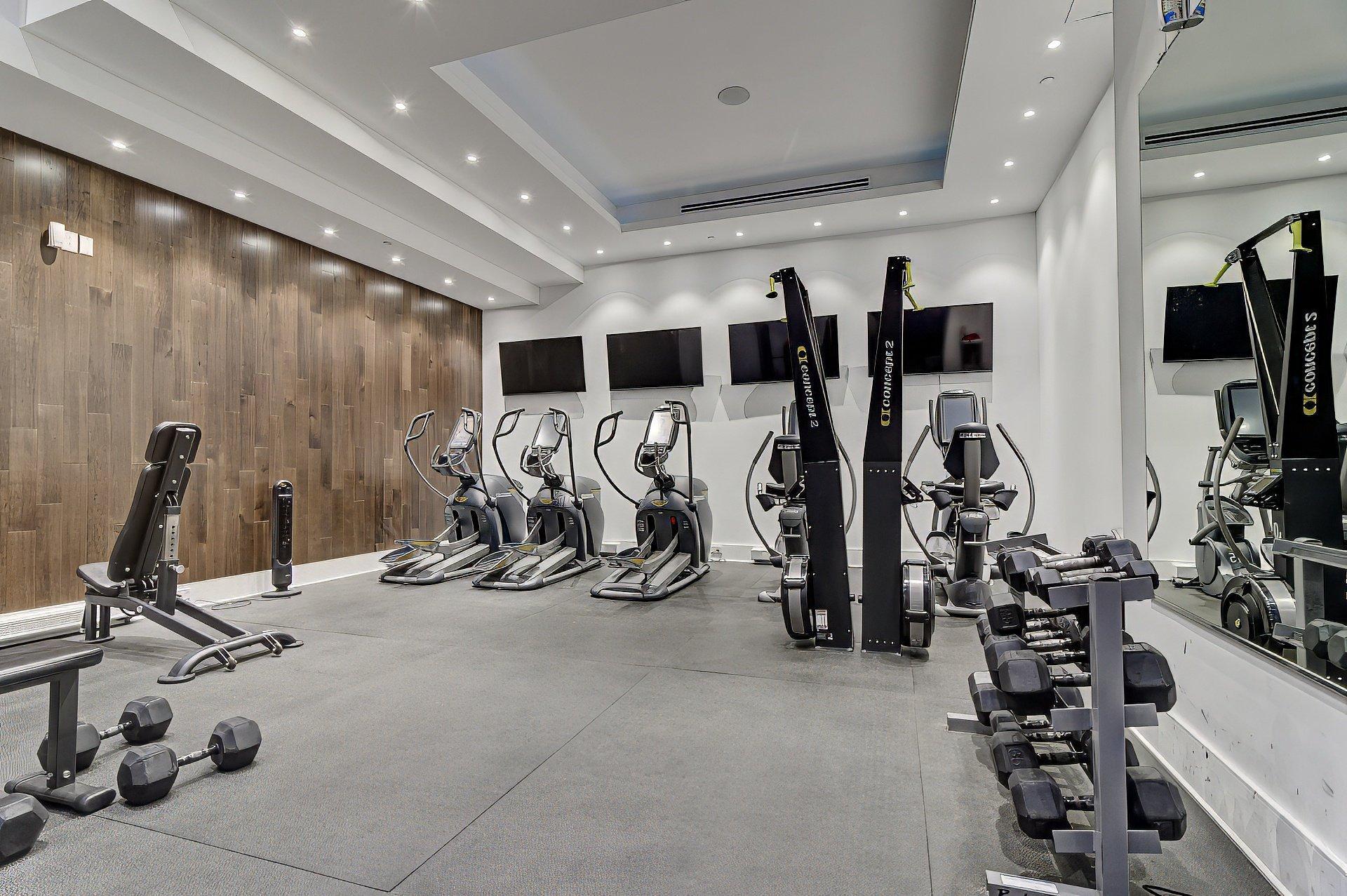 









1188


Av. Union

, 2009,
Montréal (Ville-Marie),




QC
H3B3A7

