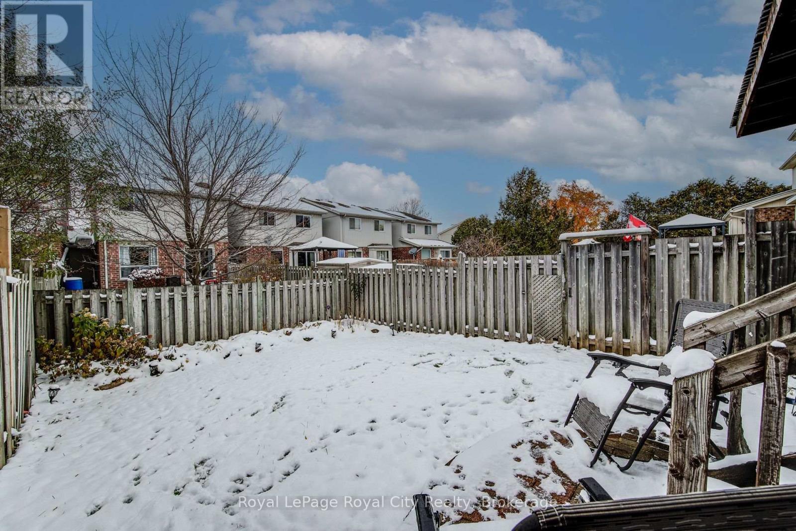 












473 FLANNERY DRIVE

,
Centre Wellington (Fergus),




Ontario
N1M3P1

