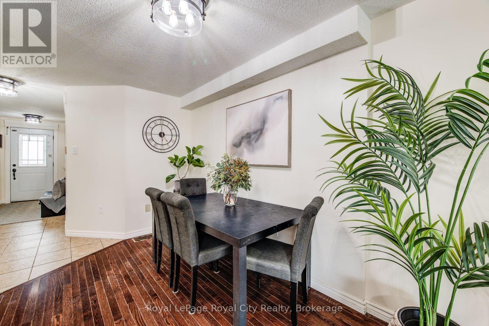 












473 FLANNERY DRIVE

,
Centre Wellington (Fergus),




Ontario
N1M3P1

