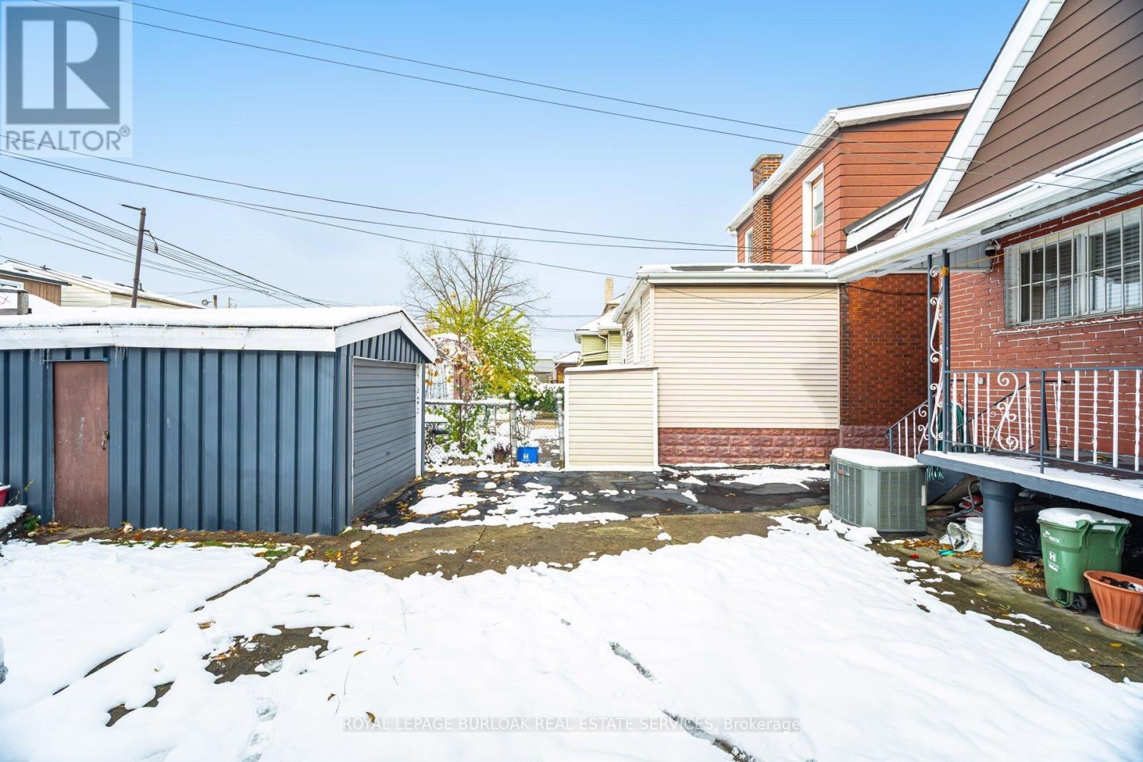 












163 CONNAUGHT AVENUE N

,
Hamilton,




Ontario
L8L6Z4

