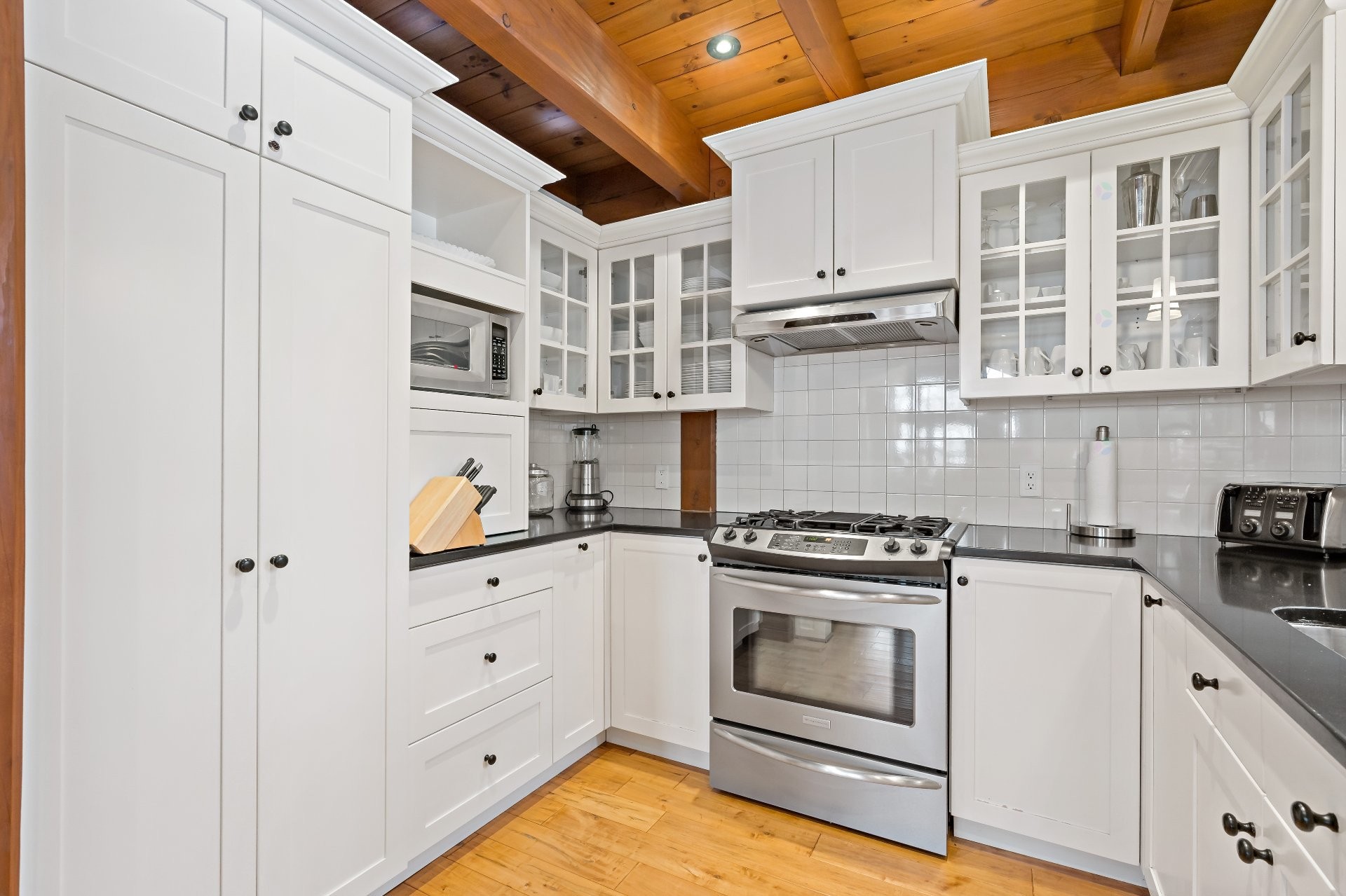 









263


Ch. Wheeler

,
Mont-Tremblant,




QC
J8E1V3

