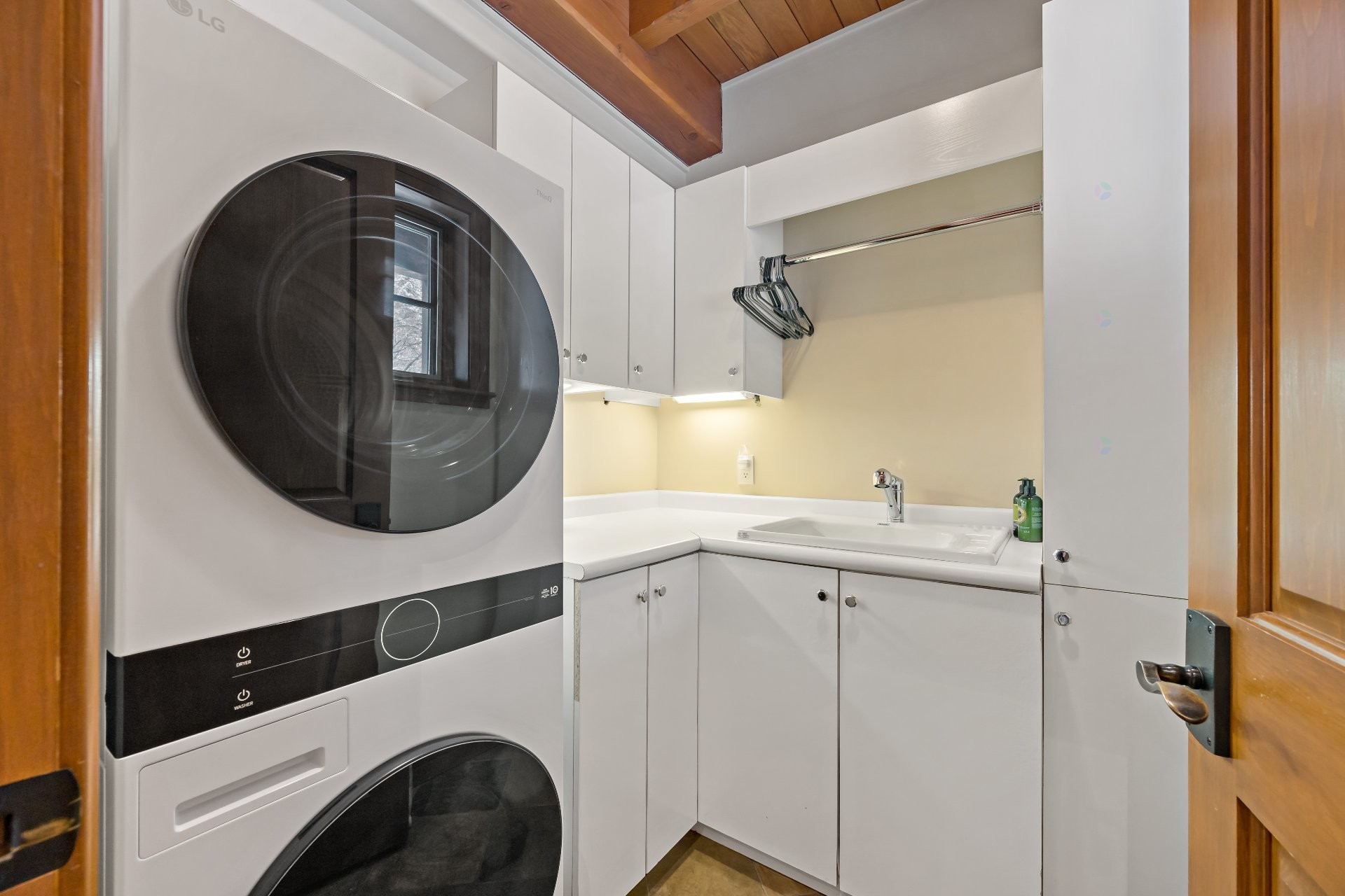 









263


Ch. Wheeler

,
Mont-Tremblant,




QC
J8E1V3

