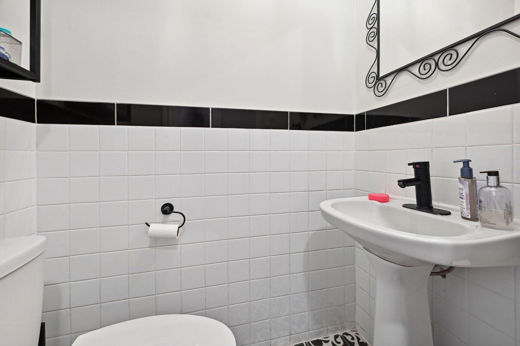 









440


Rue de la Congrégation

,
Montréal (Le Sud-Ouest),




QC
H3K2H7

