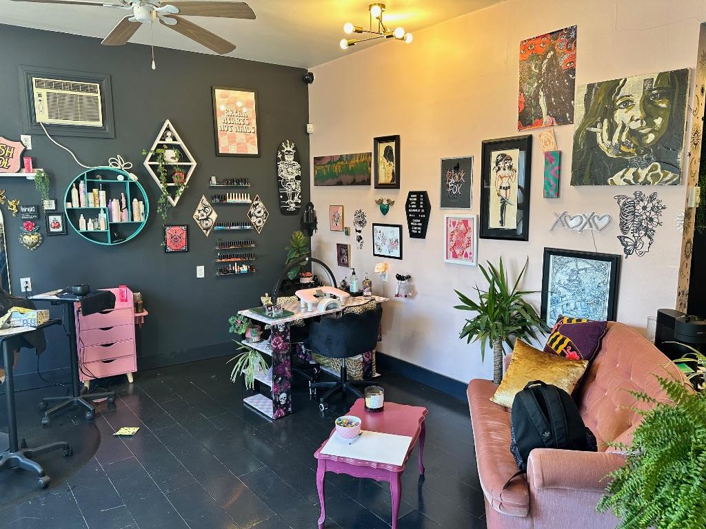 









2916


33

Street,
Vernon,




BC
V1T 5S7

