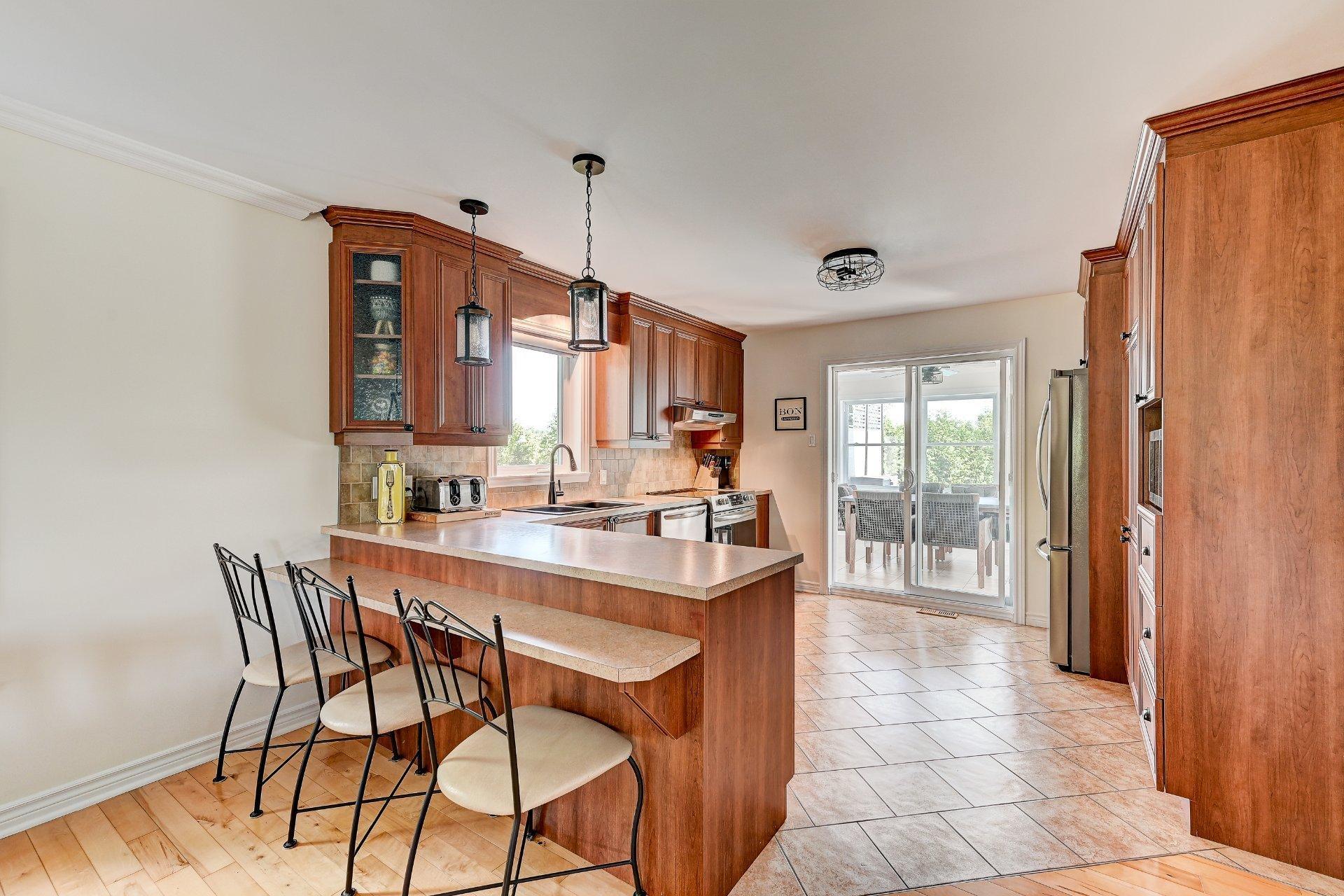 









51


Rue Anatole-Touchette

,
Saint-Jean-sur-Richelieu,




QC
J2X4L5

