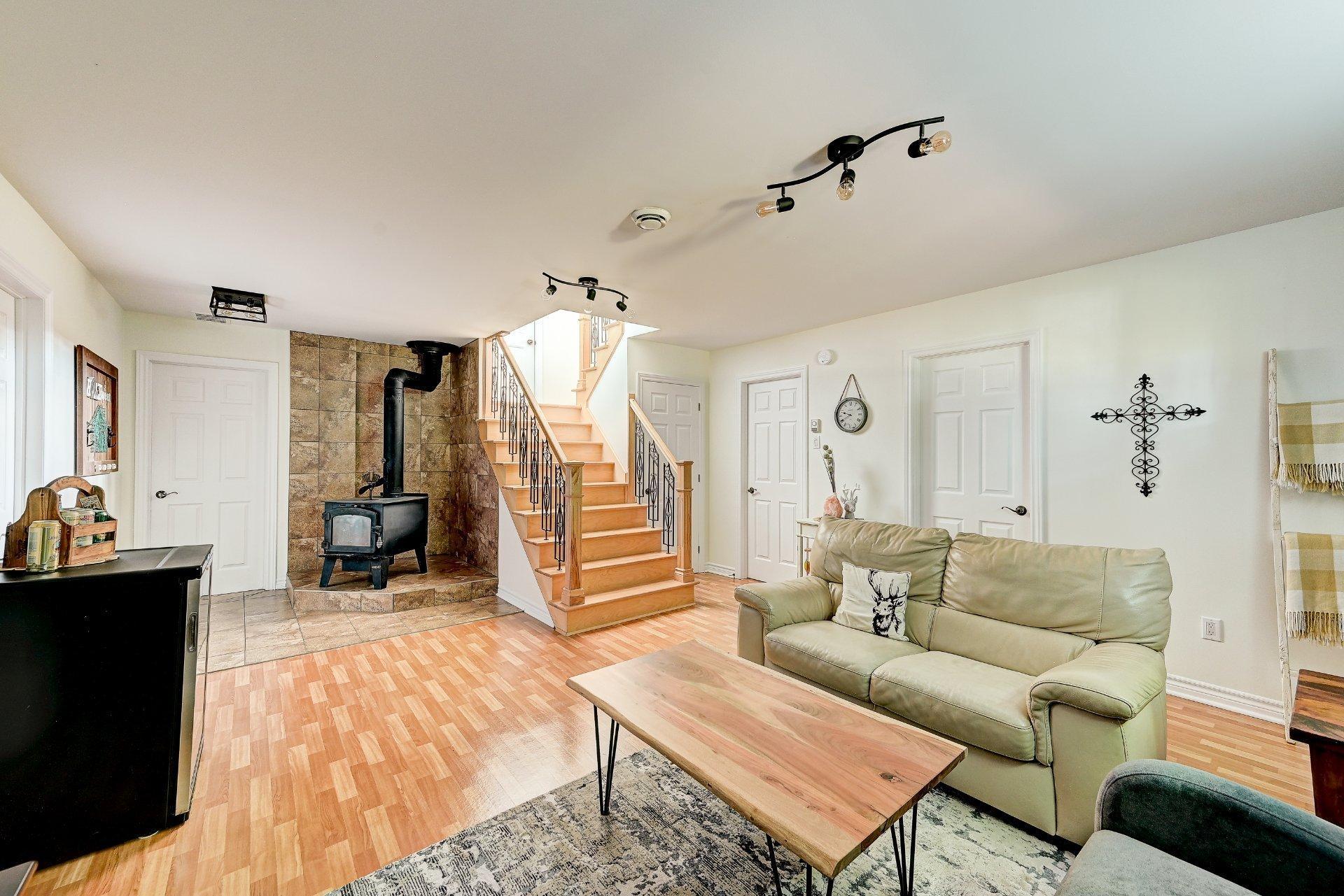 









51


Rue Anatole-Touchette

,
Saint-Jean-sur-Richelieu,




QC
J2X4L5

