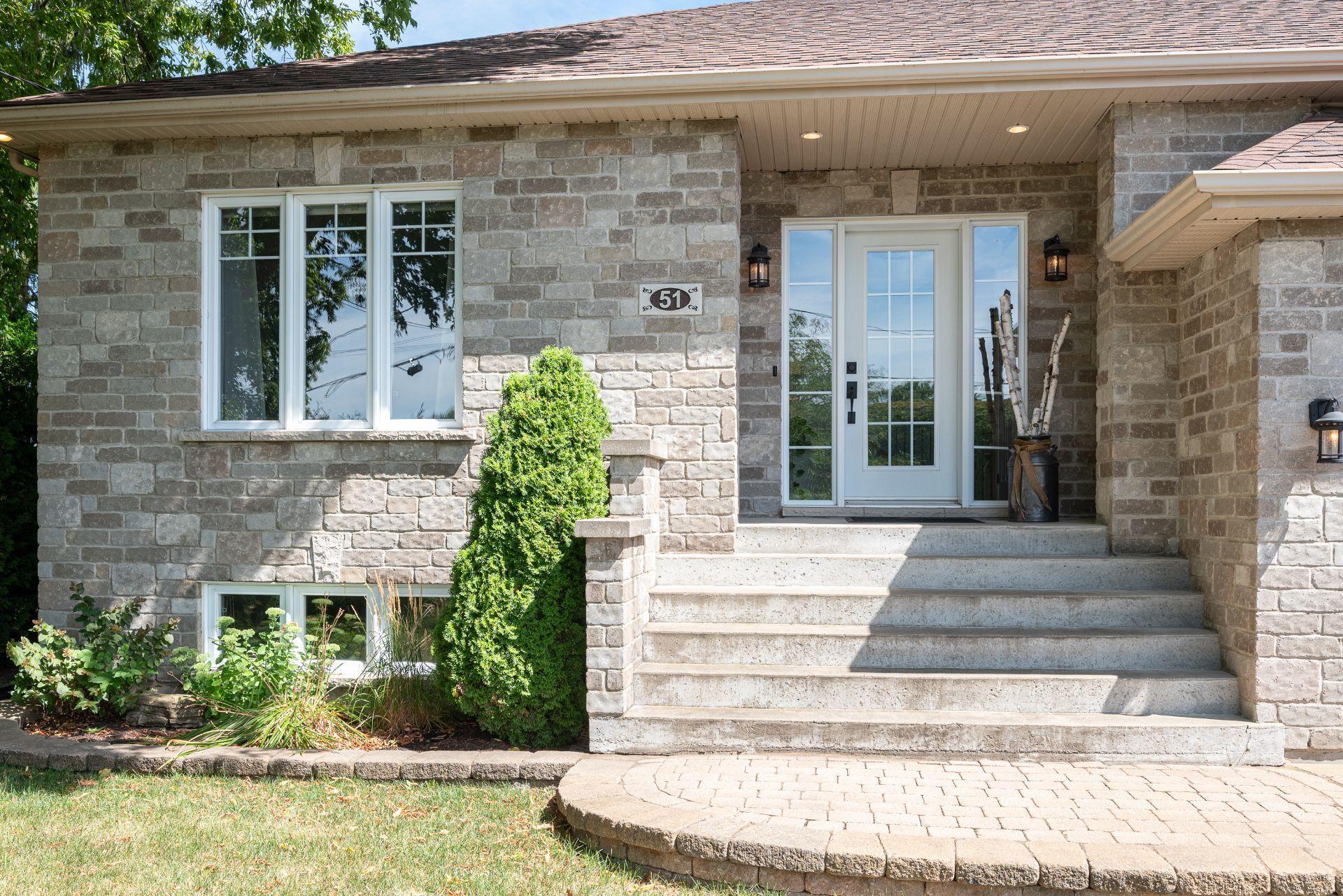 









51


Rue Anatole-Touchette

,
Saint-Jean-sur-Richelieu,




QC
J2X4L5

