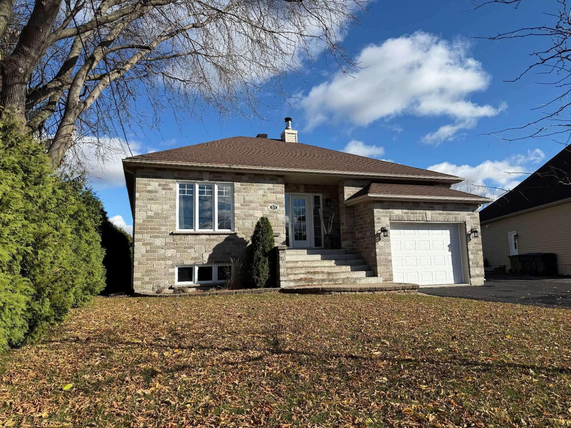 









51


Rue Anatole-Touchette

,
Saint-Jean-sur-Richelieu,




QC
J2X4L5

