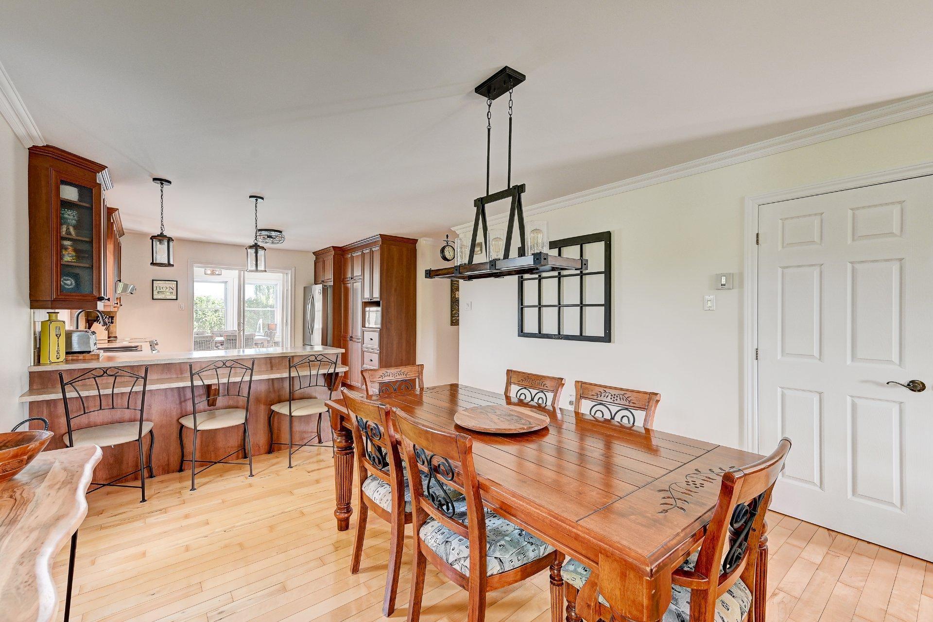 









51


Rue Anatole-Touchette

,
Saint-Jean-sur-Richelieu,




QC
J2X4L5

