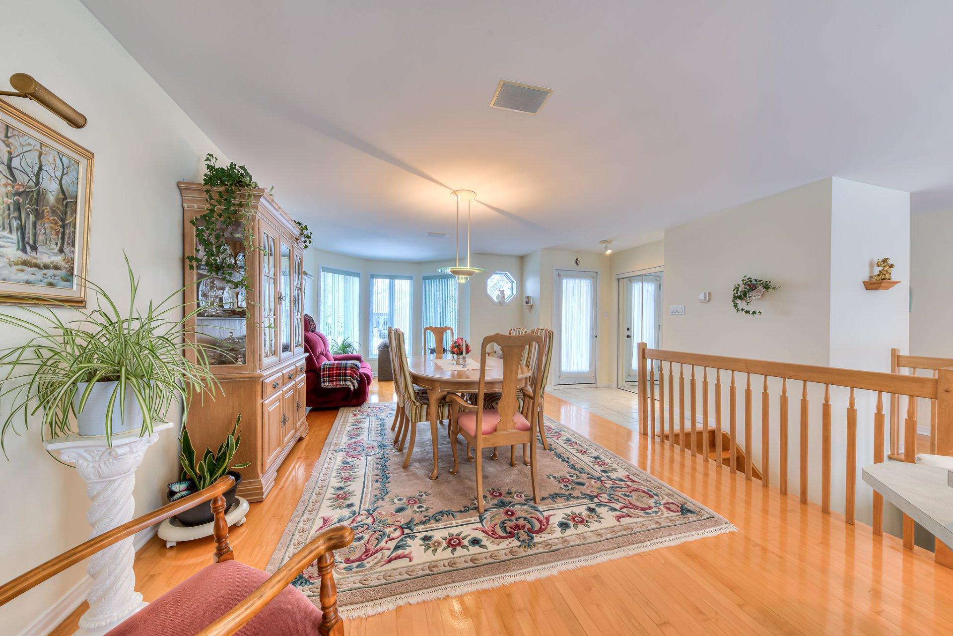 









2


Rue des Pistoles

,
Blainville,




QC
J7C5B2

