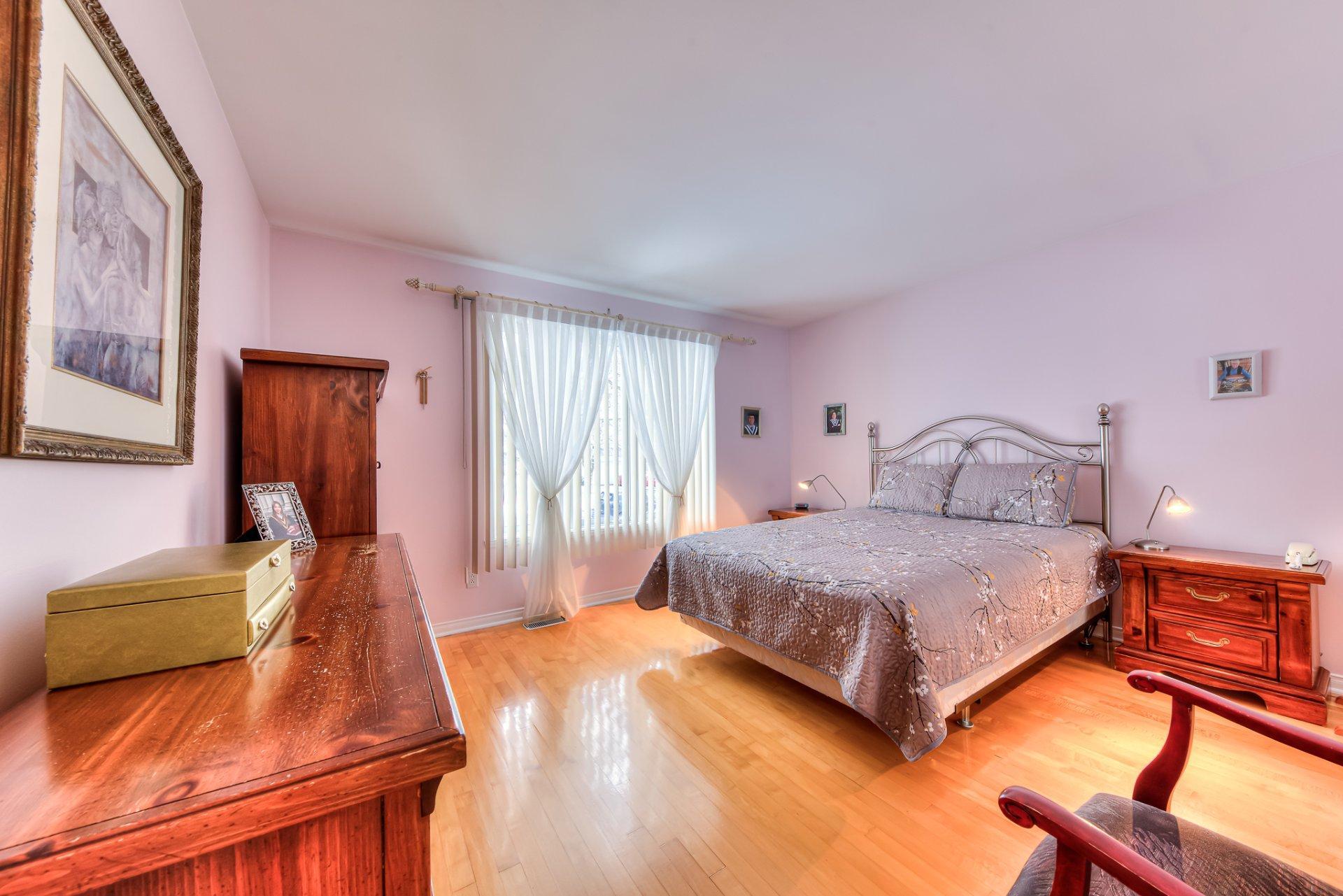 









2


Rue des Pistoles

,
Blainville,




QC
J7C5B2

