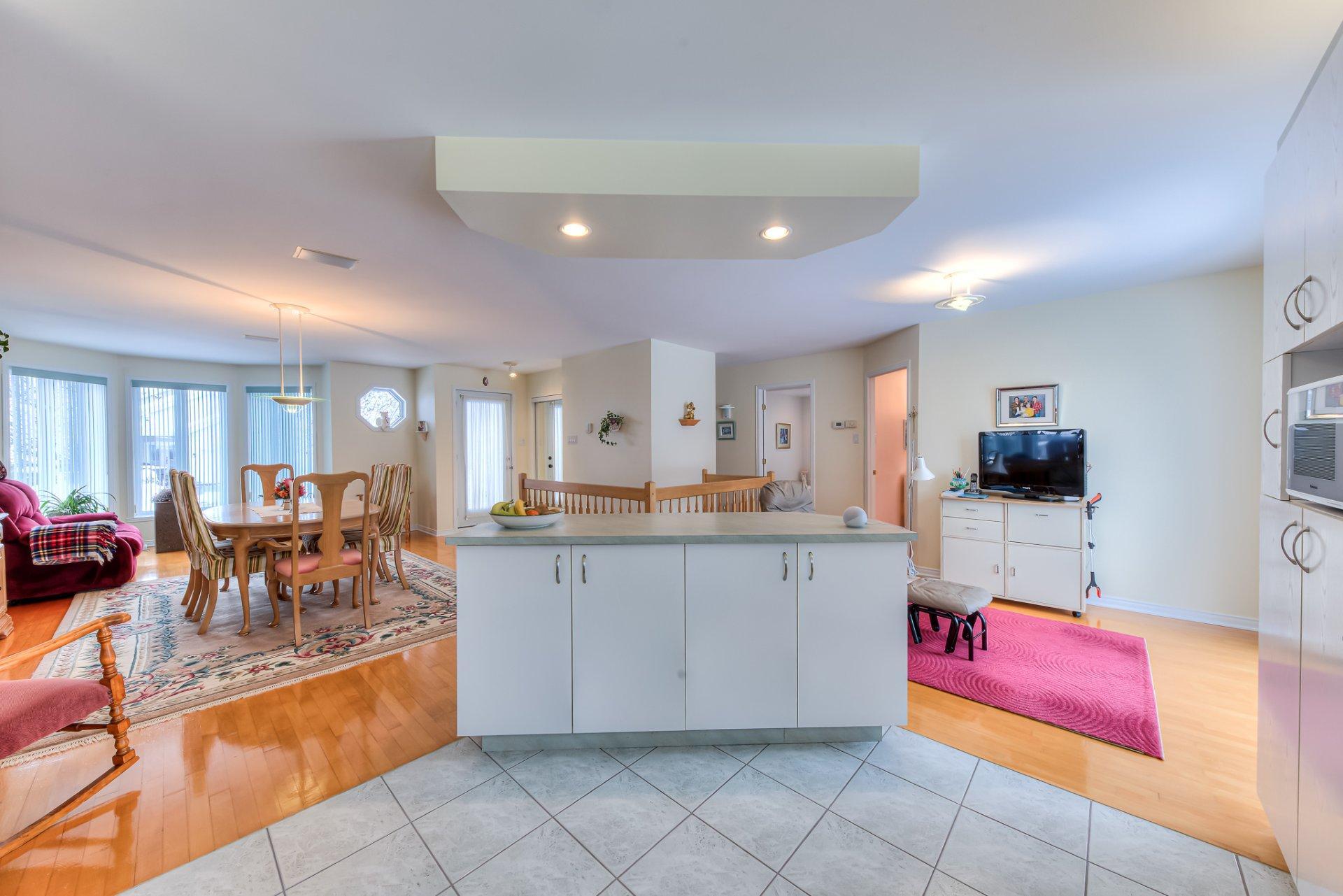 









2


Rue des Pistoles

,
Blainville,




QC
J7C5B2

