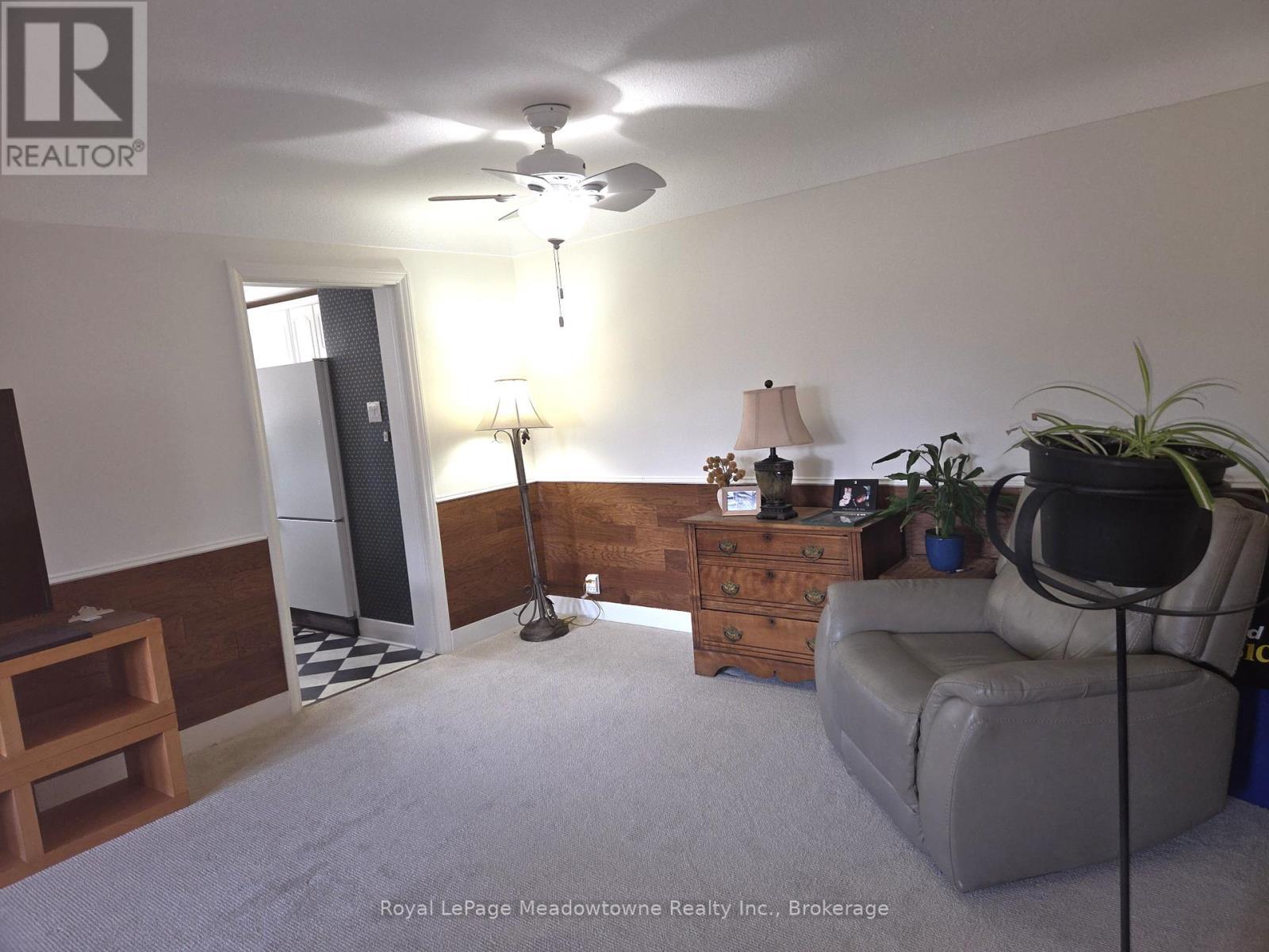 












10 - 2405 LAKESHORE ROAD

,
Burlington (Brant),




Ontario
L7R1B8

