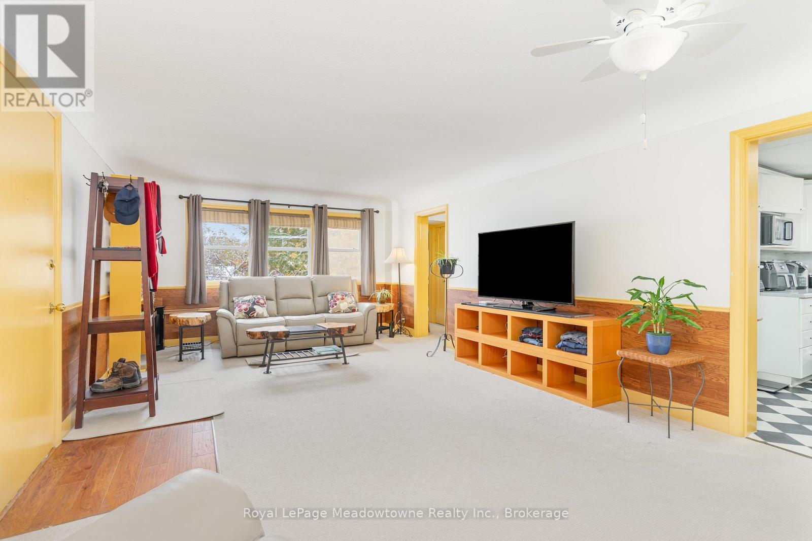 












10 - 2405 LAKESHORE ROAD

,
Burlington (Brant),




Ontario
L7R1B8

