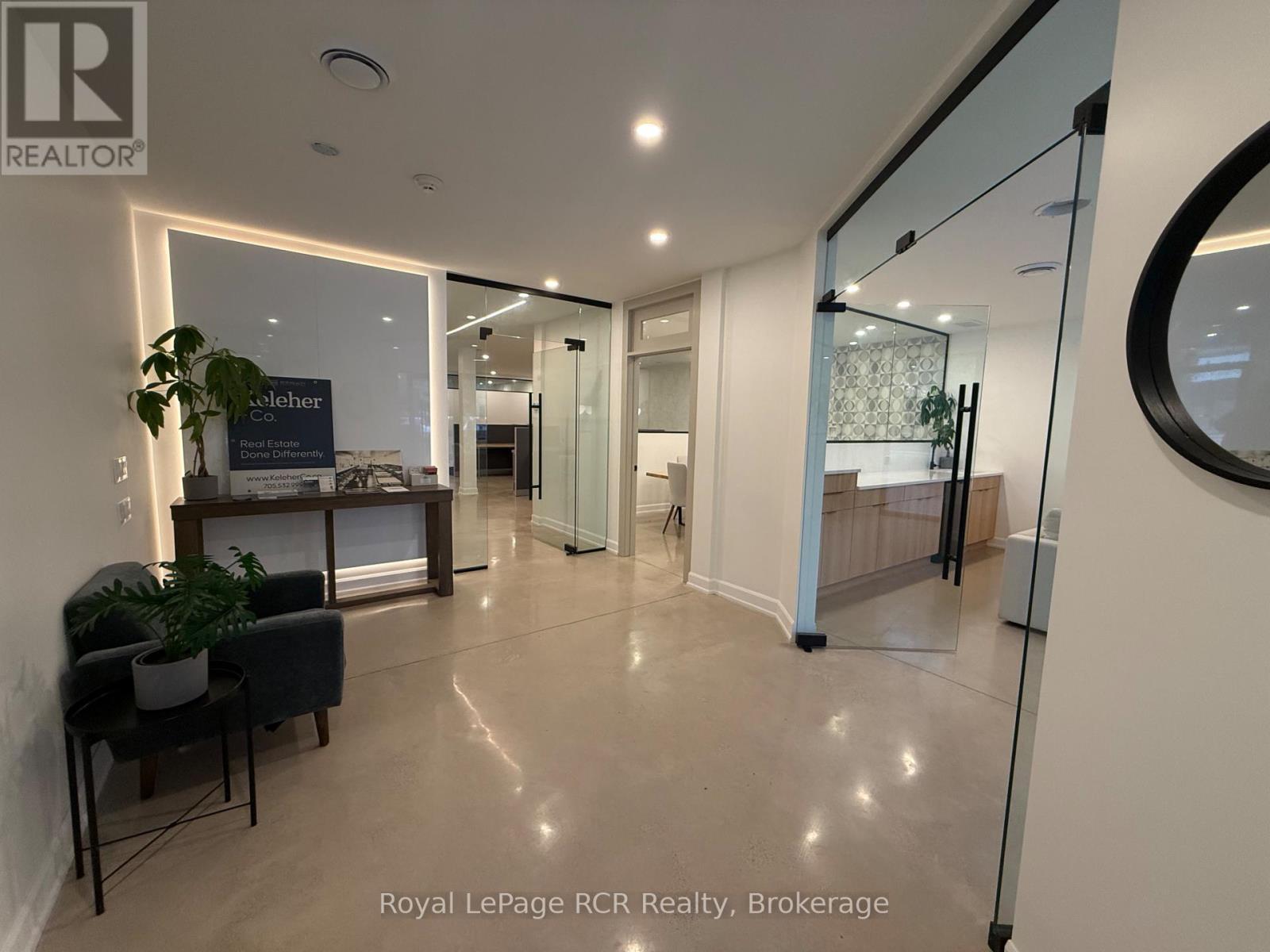 












146 HURONTARIO STREET

,
Collingwood,




Ontario
L9Y2L8

