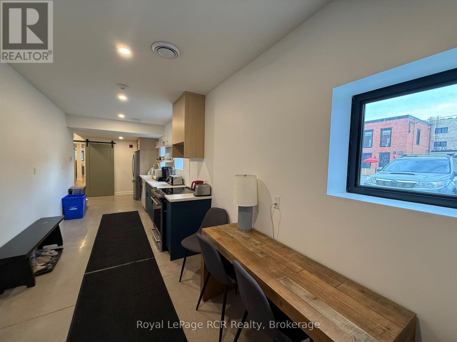 












146 HURONTARIO STREET

,
Collingwood,




Ontario
L9Y2L8

