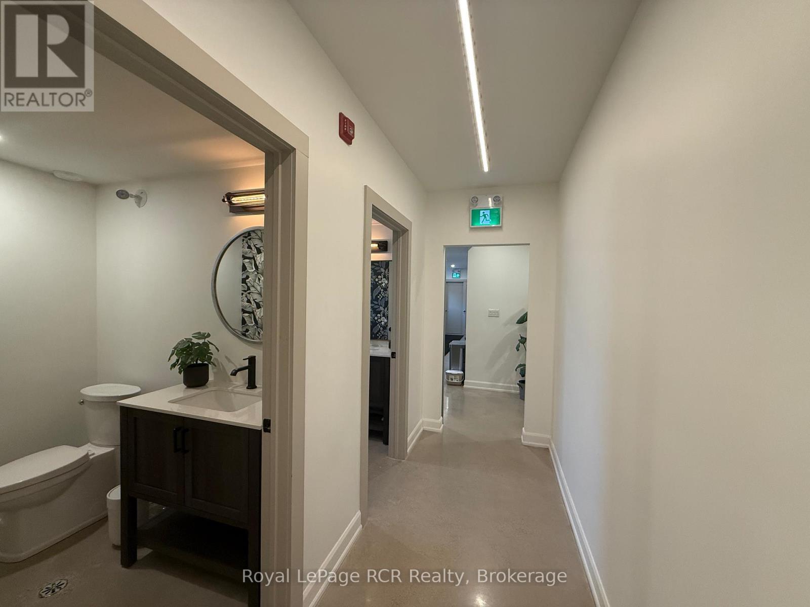 












146 HURONTARIO STREET

,
Collingwood,




Ontario
L9Y2L8

