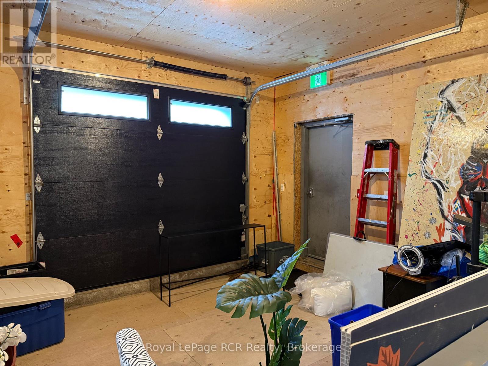 












146 HURONTARIO STREET

,
Collingwood,




Ontario
L9Y2L8

