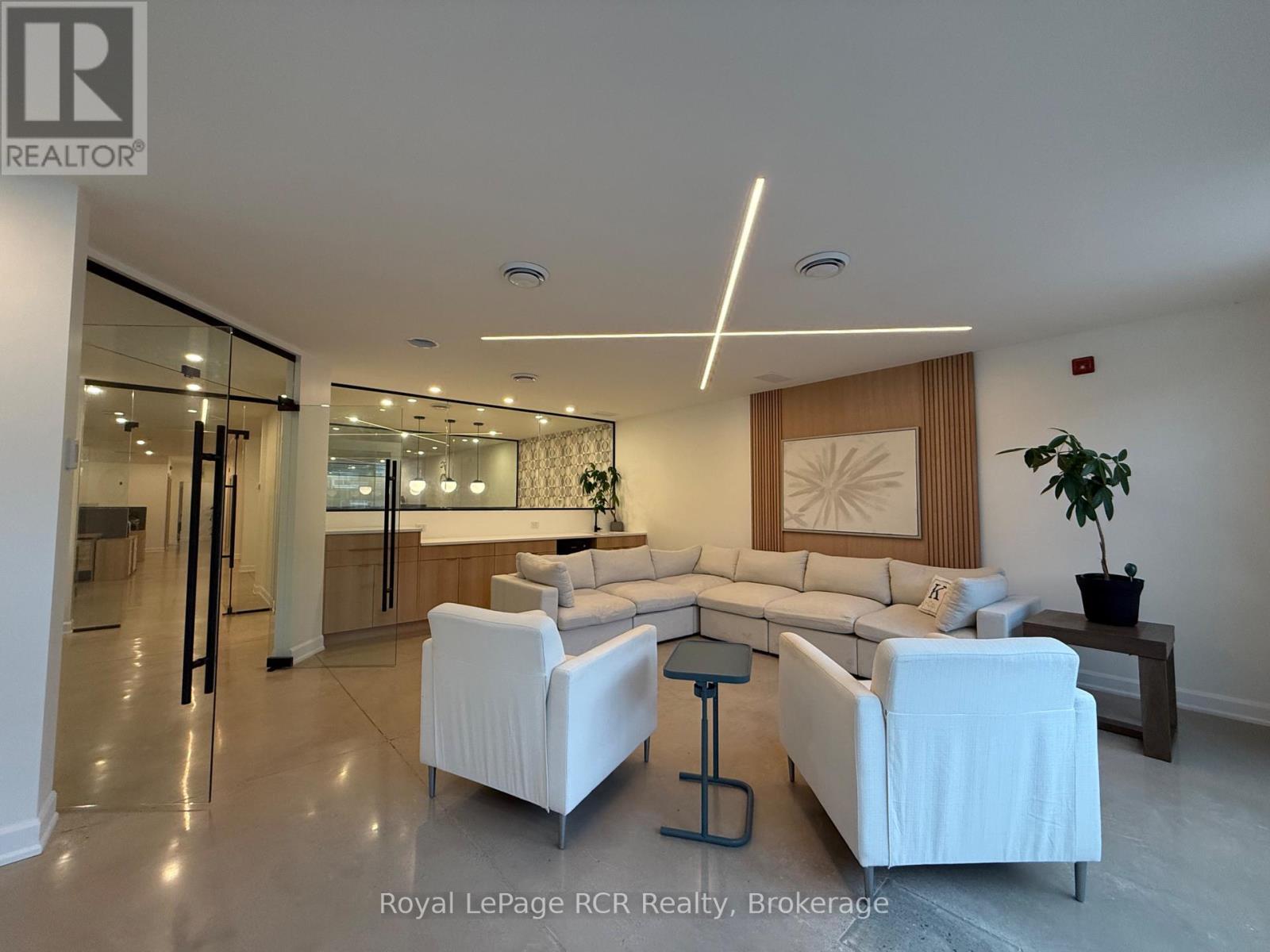 












146 HURONTARIO STREET

,
Collingwood,




Ontario
L9Y2L8

