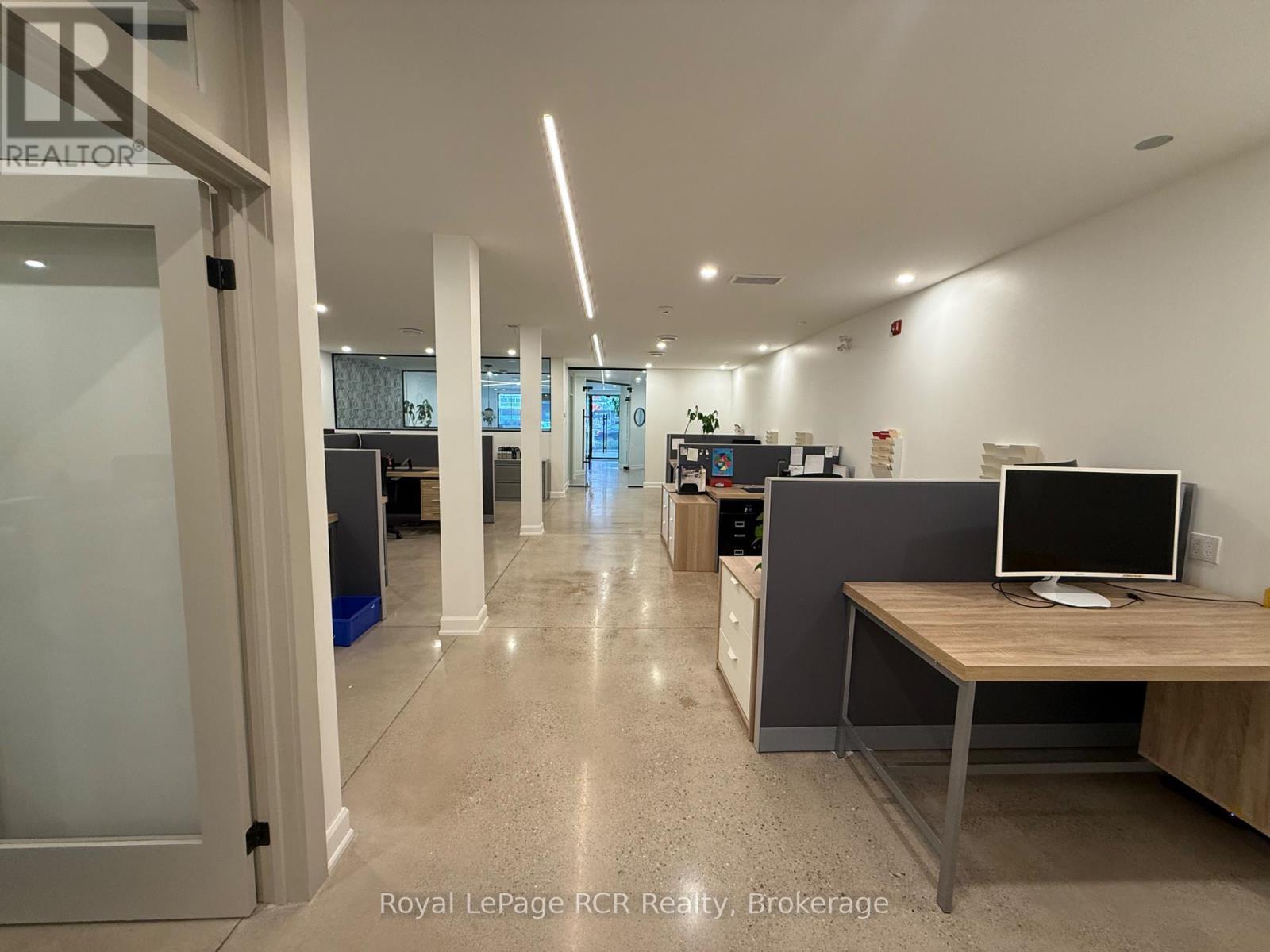 












146 HURONTARIO STREET

,
Collingwood,




Ontario
L9Y2L8

