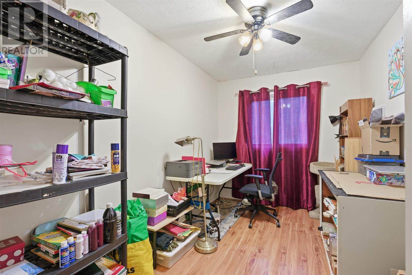 












29 Laurier RD

,
Elliot Lake,




Ontario
P5A2T9

