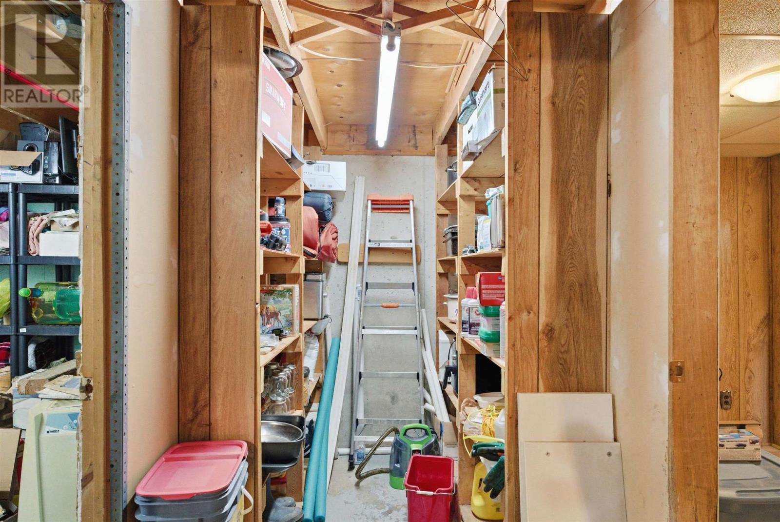 












29 Laurier RD

,
Elliot Lake,




Ontario
P5A2T9

