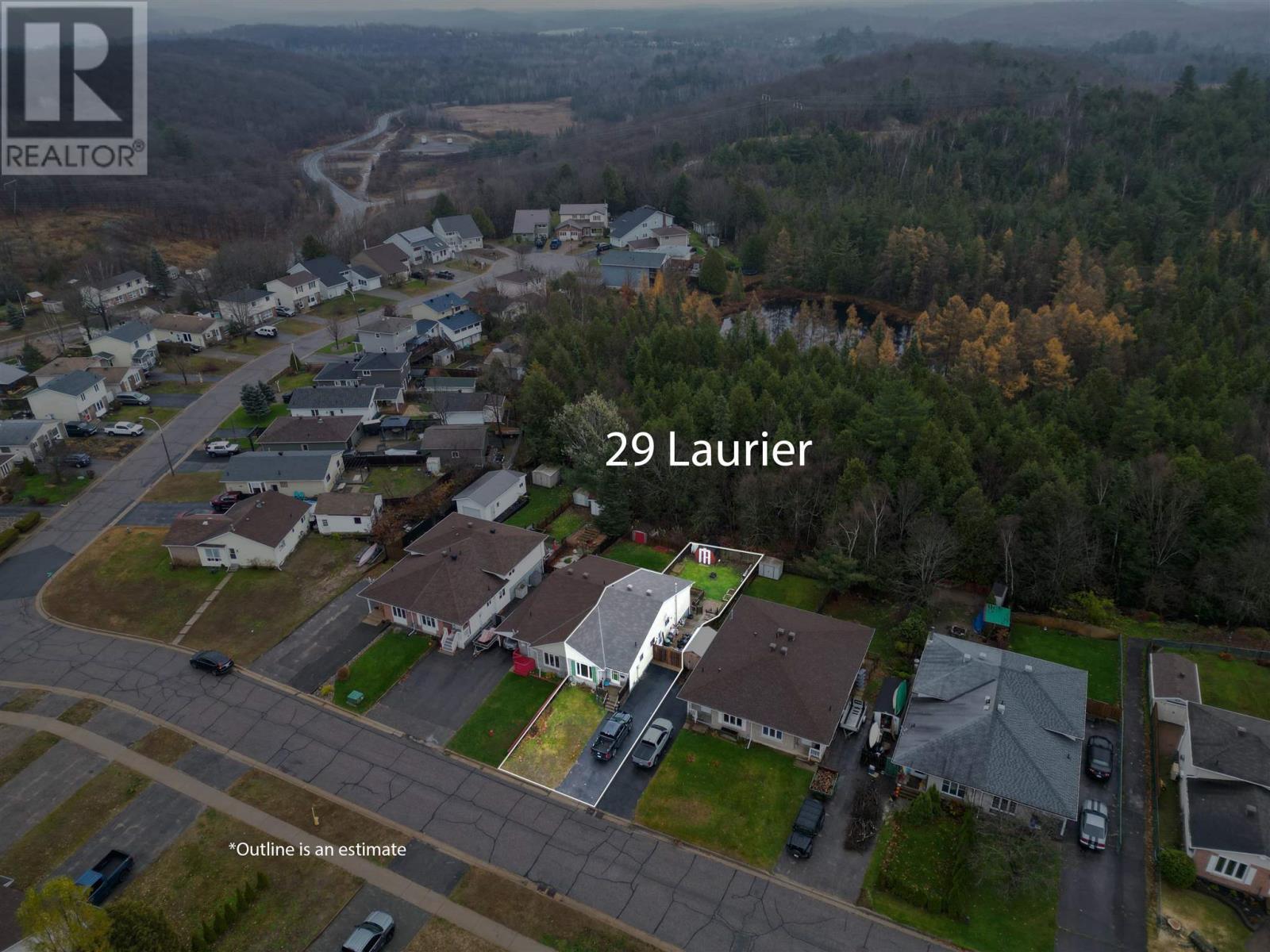 












29 Laurier RD

,
Elliot Lake,




Ontario
P5A2T9

