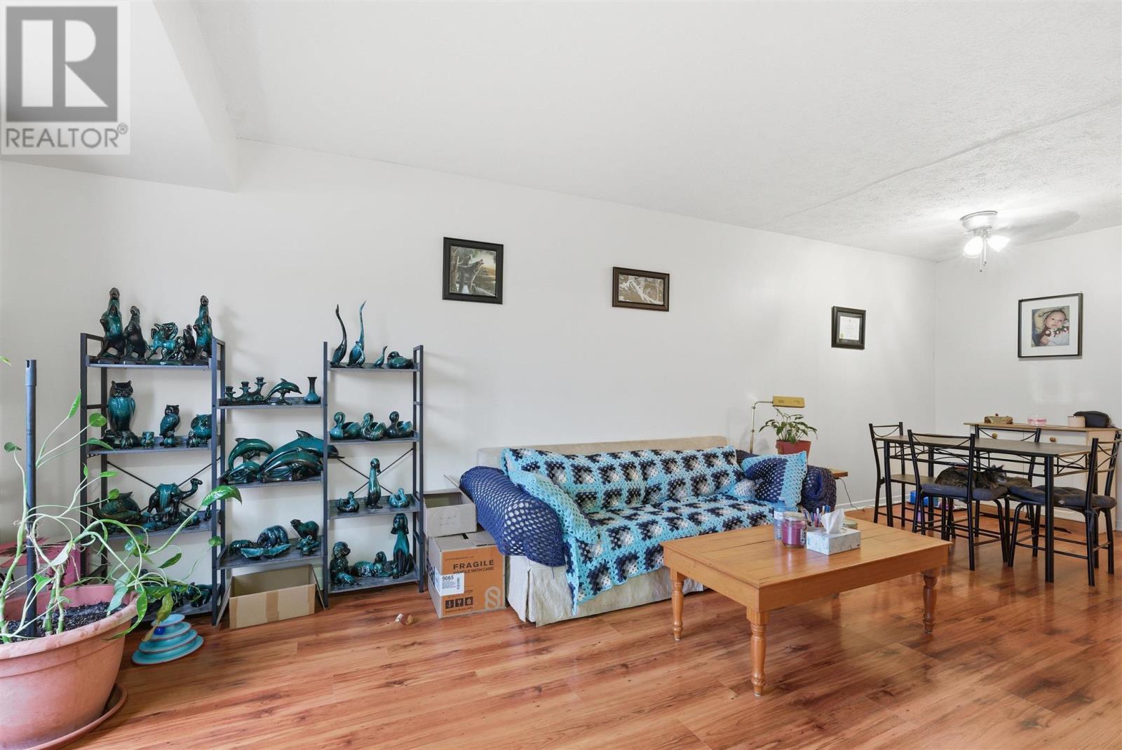 












29 Laurier RD

,
Elliot Lake,




Ontario
P5A2T9

