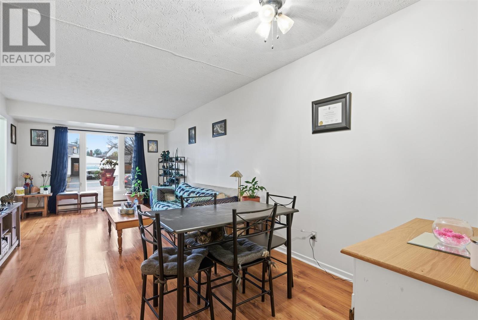 












29 Laurier RD

,
Elliot Lake,




Ontario
P5A2T9

