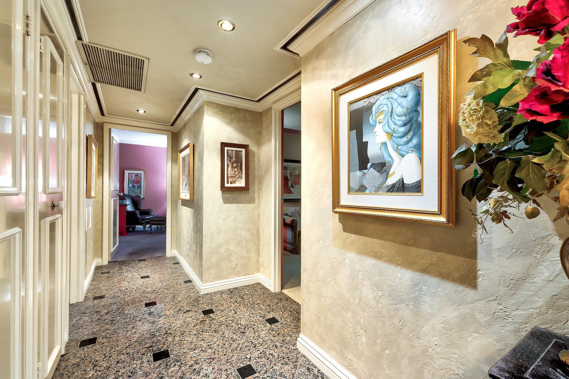 









5720


Av. Rembrandt

, 205,
Côte-Saint-Luc,




QC
H4W3A1

