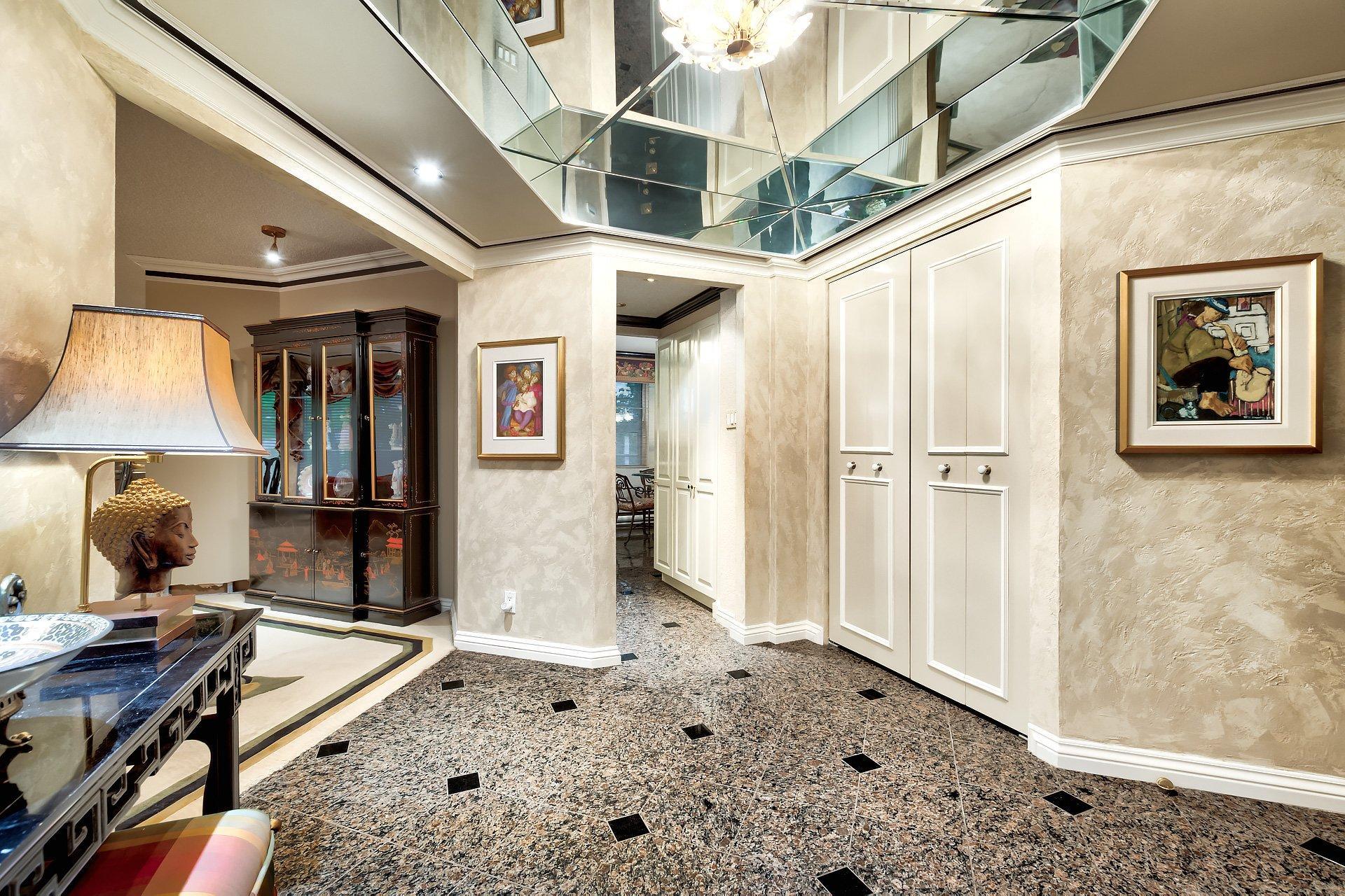 









5720


Av. Rembrandt

, 205,
Côte-Saint-Luc,




QC
H4W3A1

