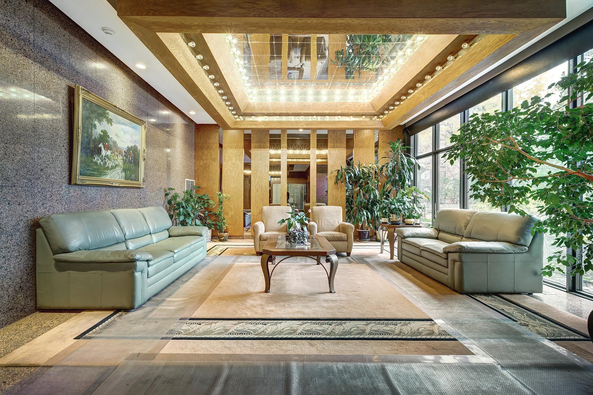 









5720


Av. Rembrandt

, 205,
Côte-Saint-Luc,




QC
H4W3A1

