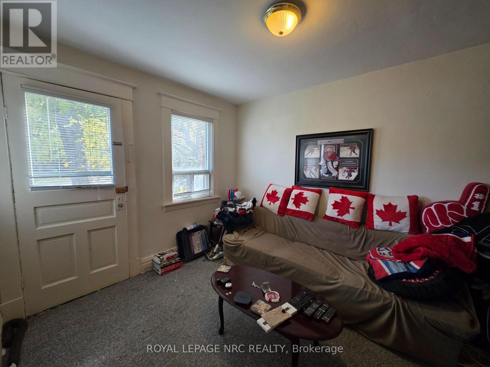 












39 MANCHESTER AVENUE

,
St. Catharines (Haig),




Ontario
L2R1N9

