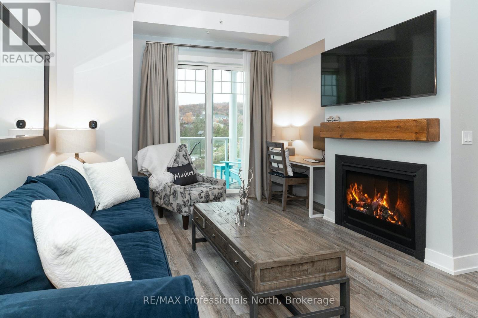 












100 - 25 PEN LAKE POINT ROAD

,
Huntsville (Chaffey),




Ontario
P1H1A9

