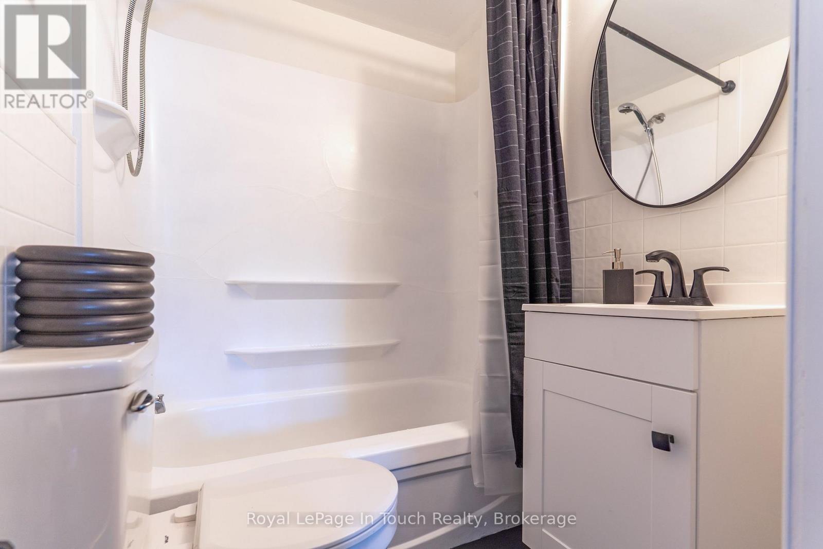 












1682 ISLAND 630

,
Georgian Bay (Baxter),




Ontario
P0E1E0

