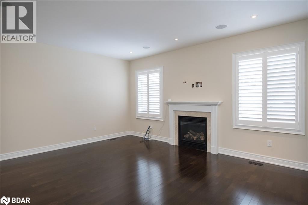 












195 HUDDLESTONE Crescent

,
Milton,




Ontario
L9T8M9

