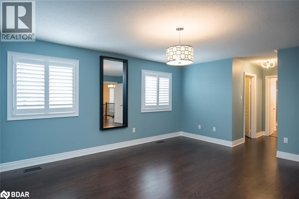 












195 HUDDLESTONE Crescent

,
Milton,




Ontario
L9T8M9

