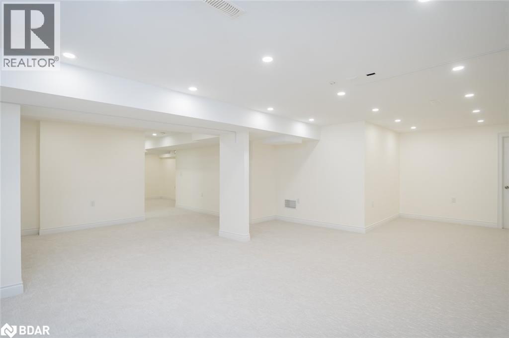 












195 HUDDLESTONE Crescent

,
Milton,




Ontario
L9T8M9

