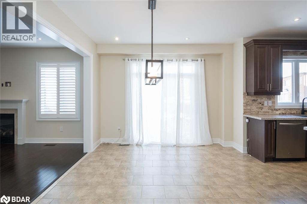 












195 HUDDLESTONE Crescent

,
Milton,




Ontario
L9T8M9

