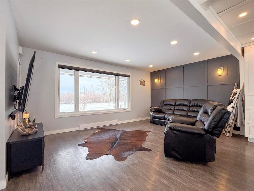 












137098 71 N Road

,
Kenton,




Manitoba
R0M0Z0

