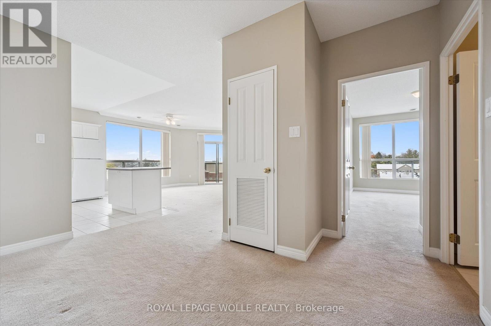 












706 - 255 KEATS WAY

,
Waterloo,




Ontario
N2L6N6

