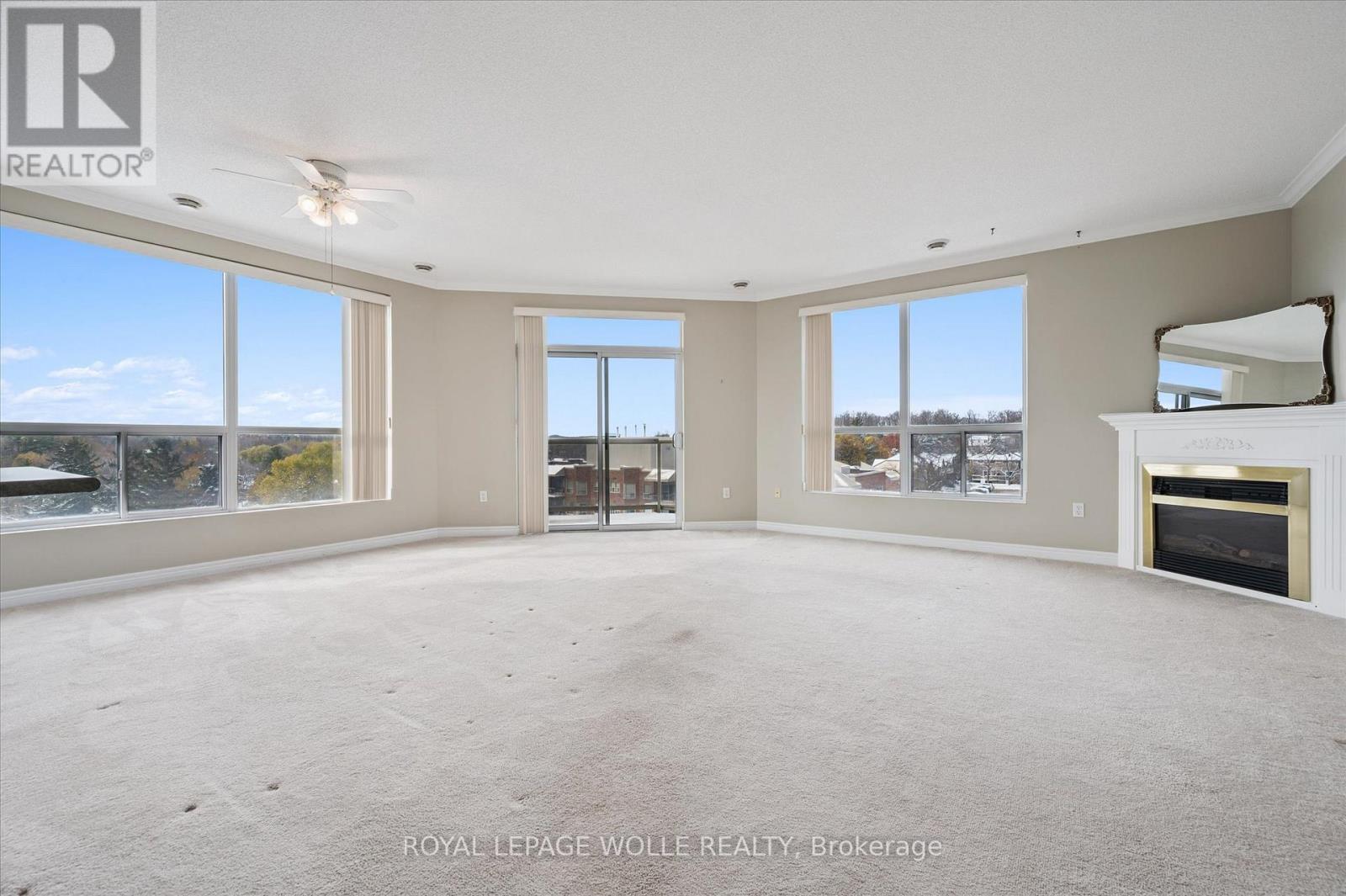 












706 - 255 KEATS WAY

,
Waterloo,




Ontario
N2L6N6

