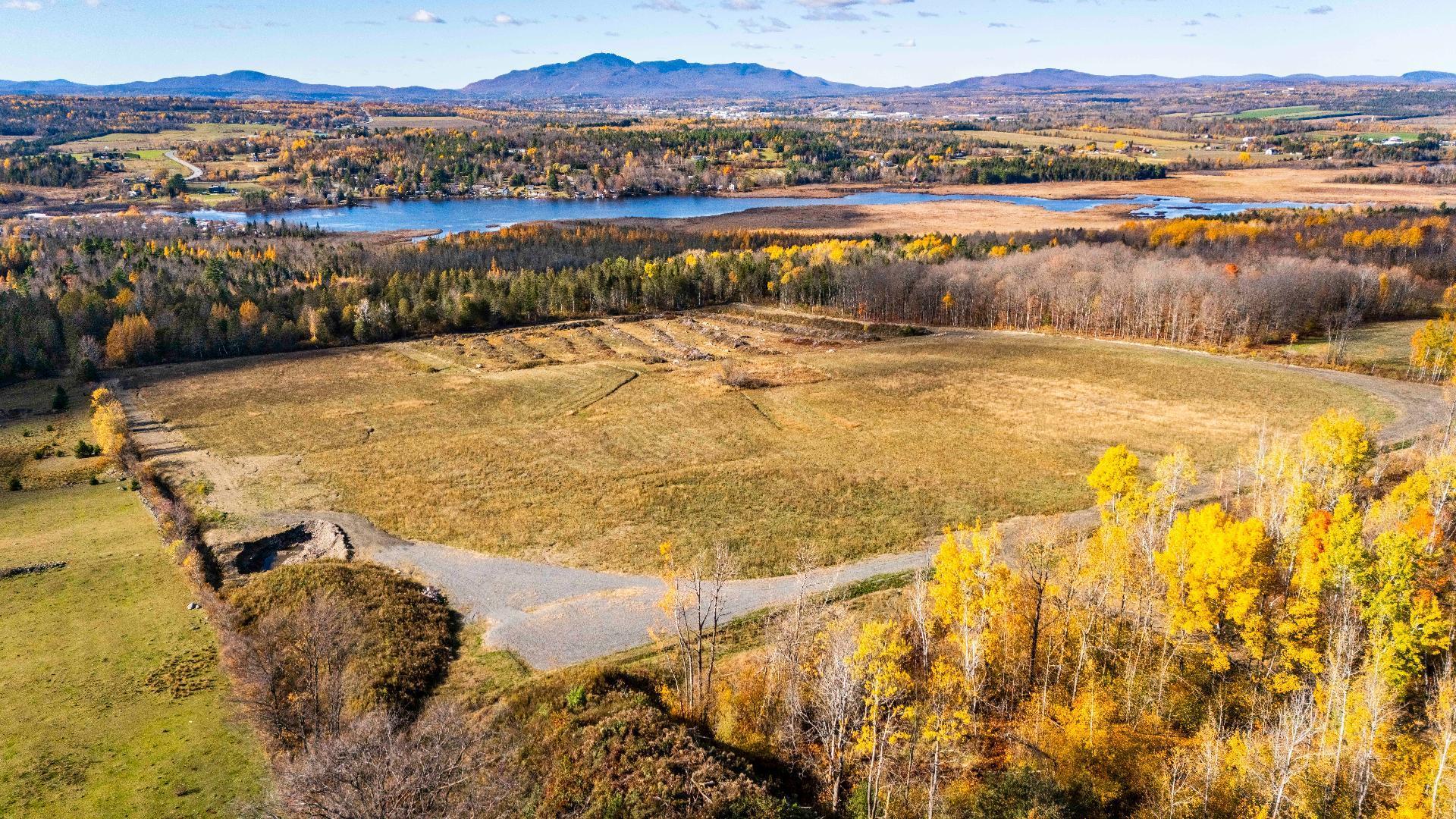 












Ch. du Lac

,
Sainte-Catherine-de-Hatley,







QC
J0B1W0

