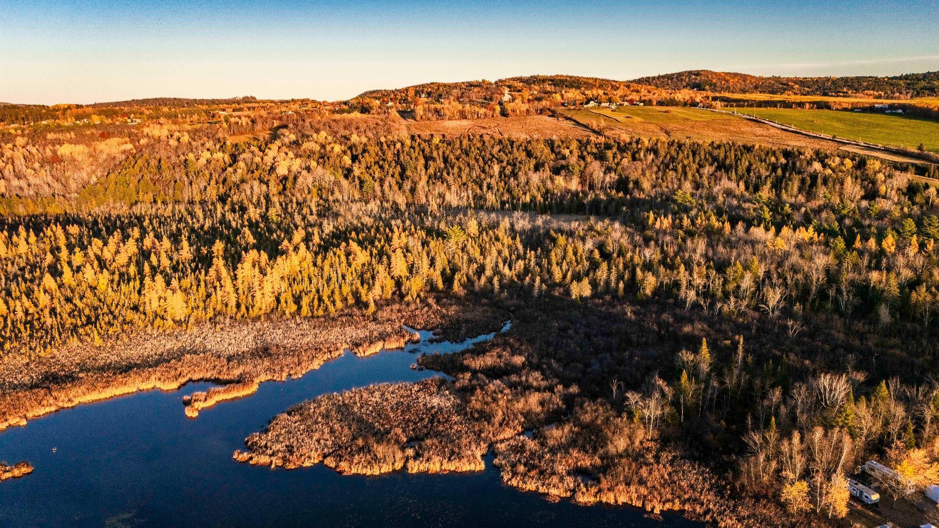 












Ch. du Lac

,
Sainte-Catherine-de-Hatley,







QC
J0B1W0

