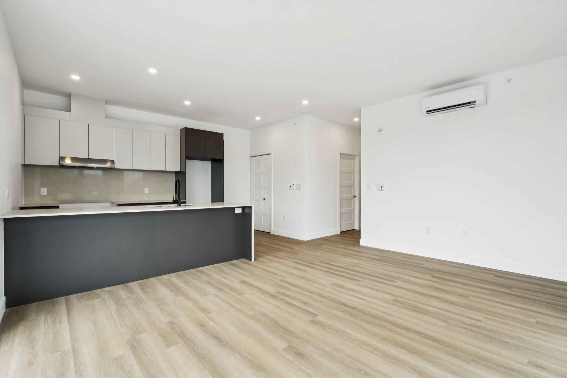 









106


Rue Ste-Cécile

, 404,
Salaberry-de-Valleyfield,




QC
J6T1M1

