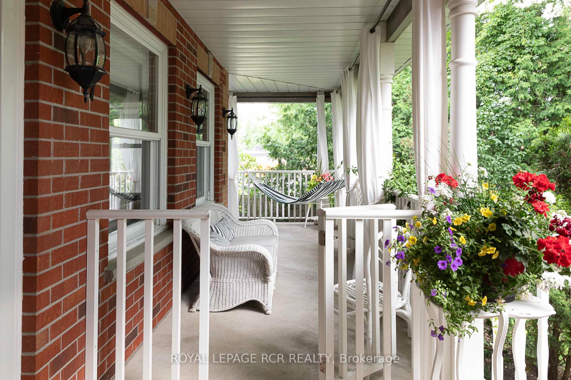 









87


George

Street,
Aurora,




ON
L4G 2S3

