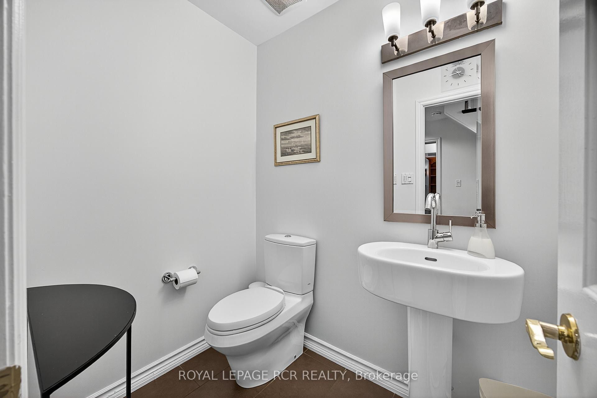 









87


George

Street,
Aurora,




ON
L4G 2S3

