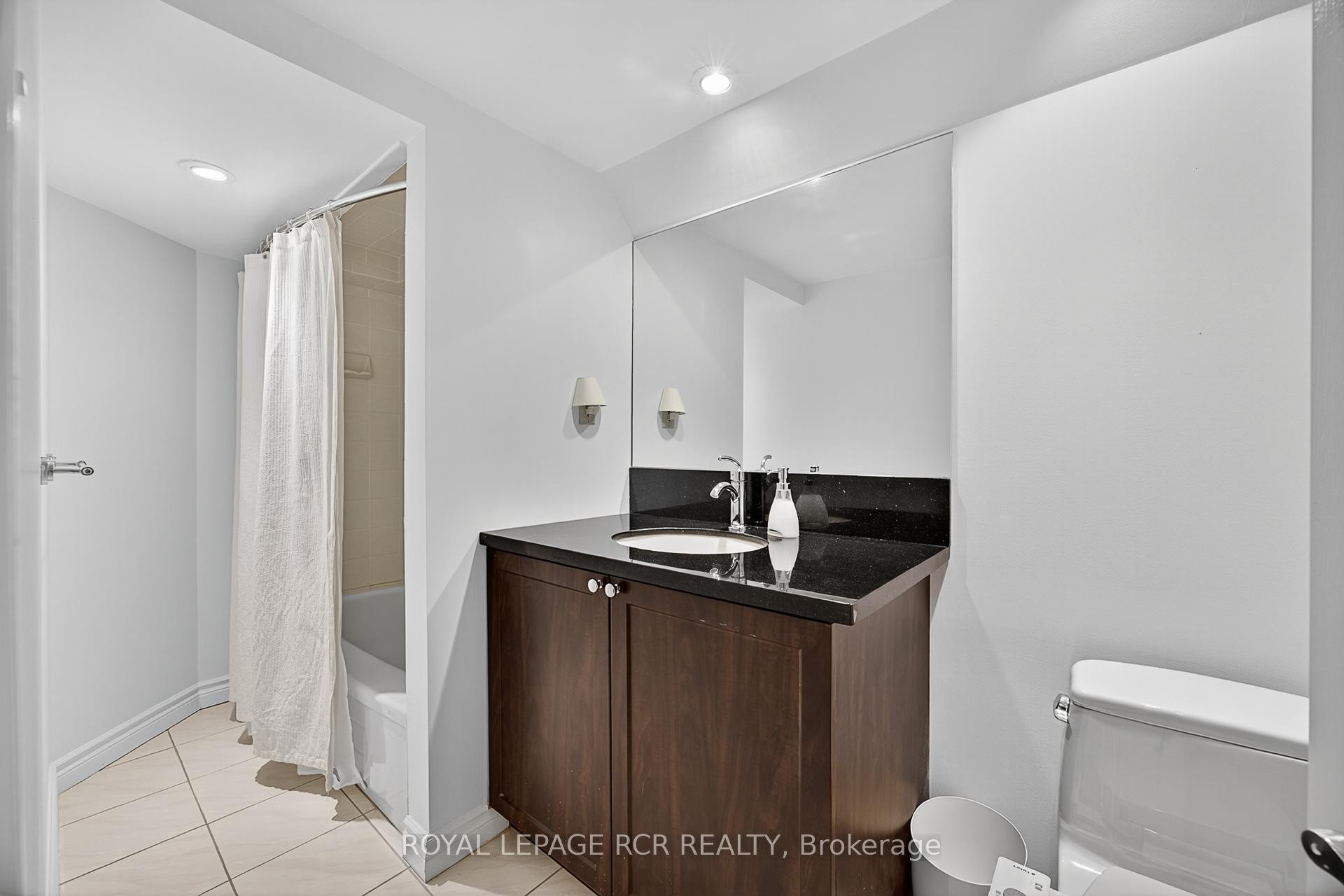 









87


George

Street,
Aurora,




ON
L4G 2S3

