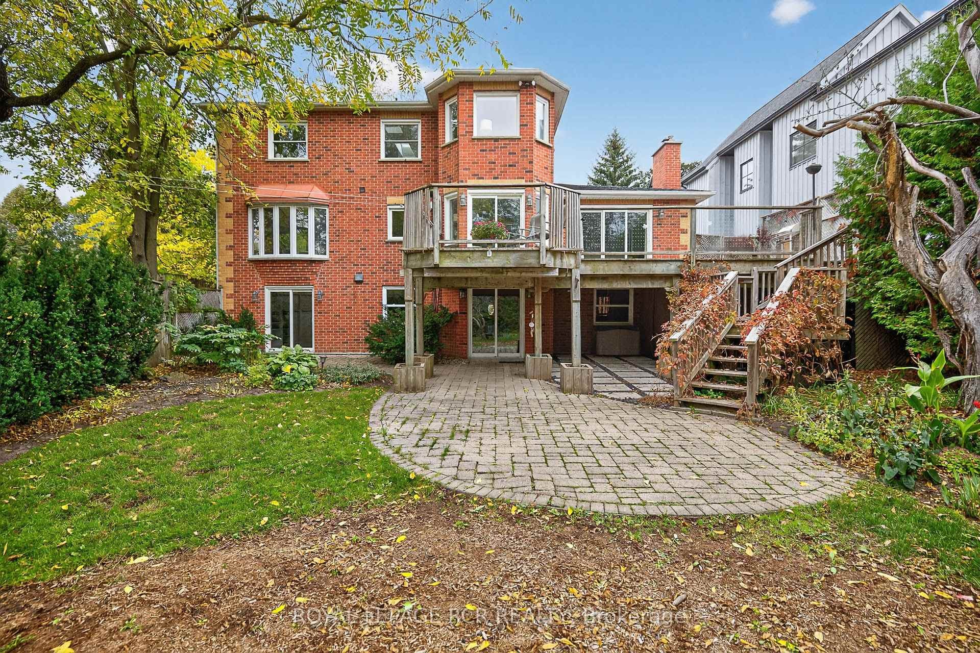 









87


George

Street,
Aurora,




ON
L4G 2S3

