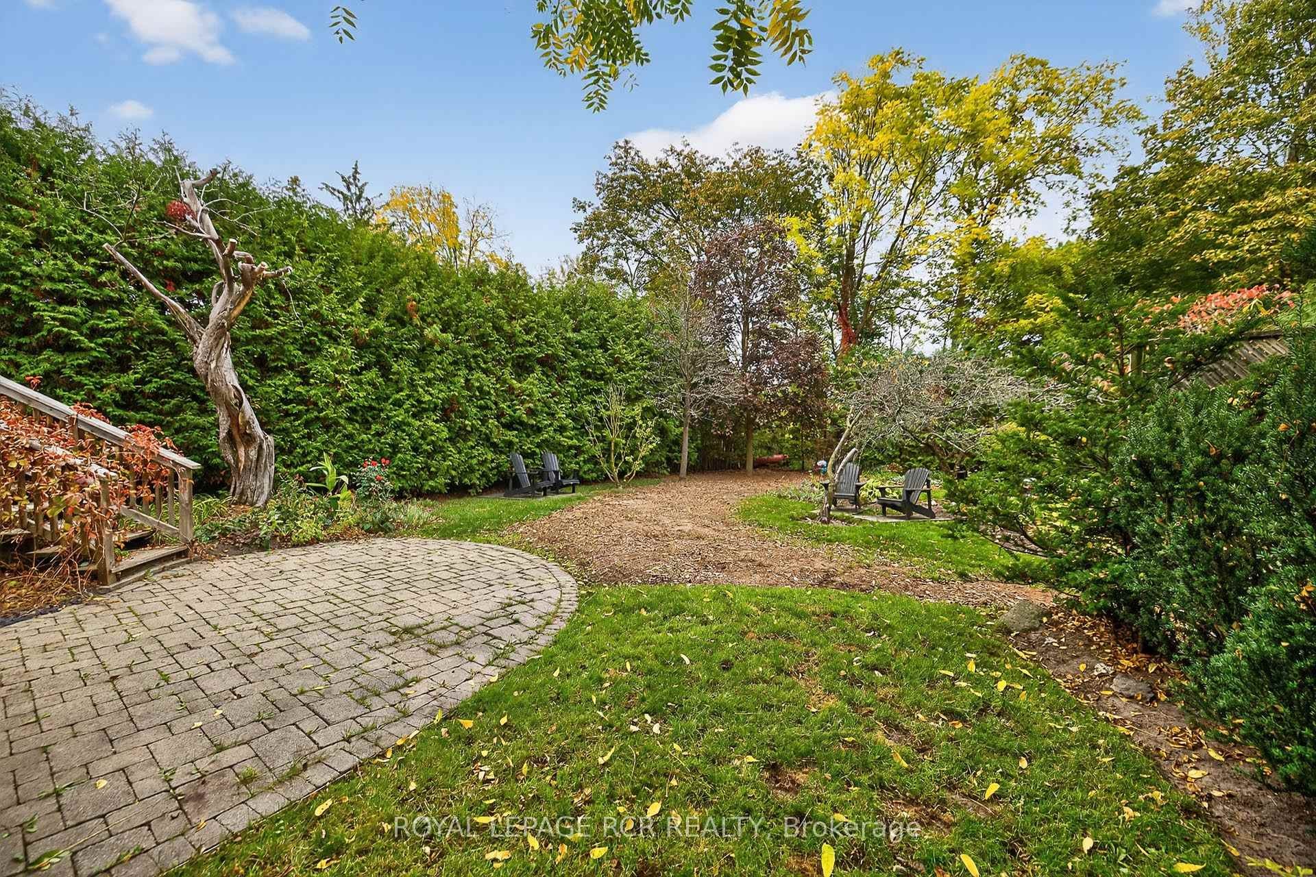 









87


George

Street,
Aurora,




ON
L4G 2S3

